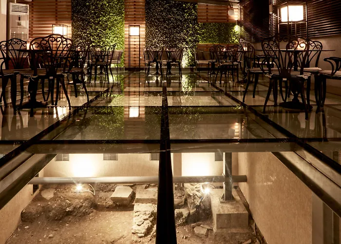 Antigon Urban Chic Hotel, فندق سالونيك