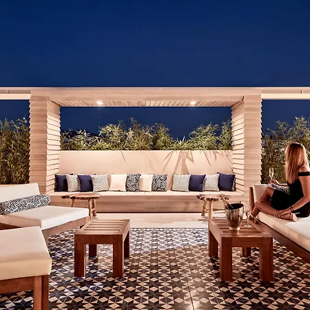 فندق Antigon Urban Chic Hotel, سالونيك