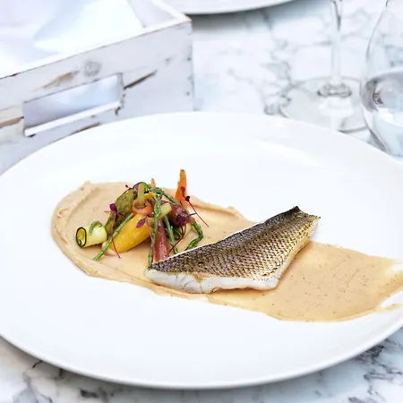 Antigon Urban Chic Hotel, 5*