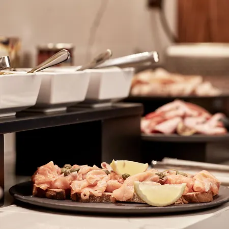 فندق Antigon Urban Chic Hotel,