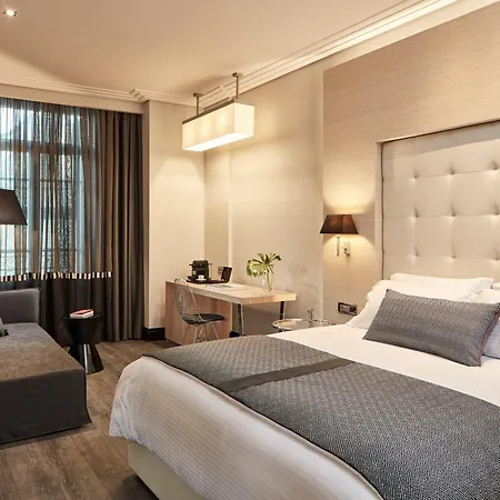 Отель Antigon Urban Chic Hotel By Ghh 5*