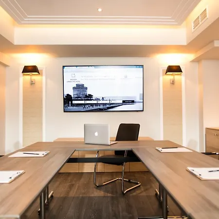 Antigon Urban Chic Hotel, 5*