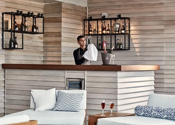 Antigon Urban Chic Hotel, Otel Selanik